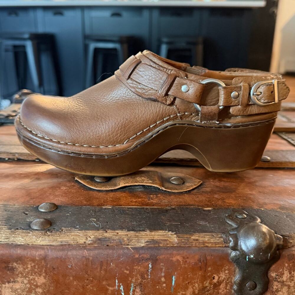 Ariat Women's Abberley Old West Brown Clog